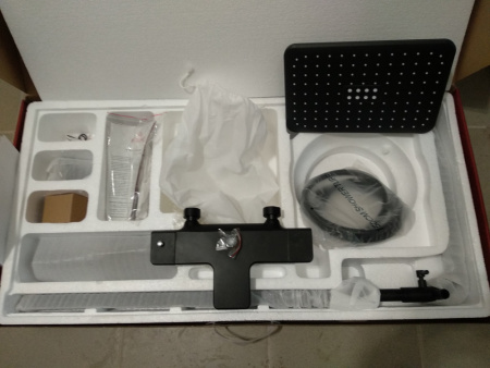 Душевая система (стойка) с термостатом Kaiser Elite 01182-2 черная фото