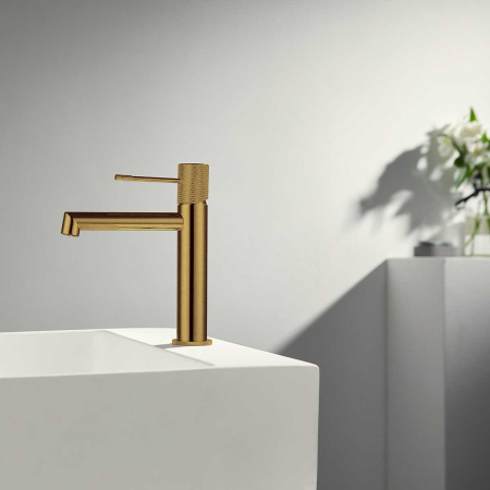 Смеситель для раковины Vincea Desire VBF-1D1BG брашированное золото фото