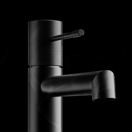 Высокий смеситель для раковины Vincea Desire VBF-1D2MB черный матовый фото