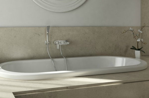 Смеситель для ванны с душем с душевым гарнитуром Grohe Veris 32196000 фото