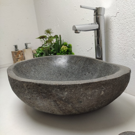 Накладная раковина из речного камня RS01299 (47*37*17) фото