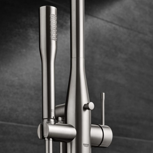Душевая система (стойка) напольная Grohe Essence New 23741DC1 суперсталь фото