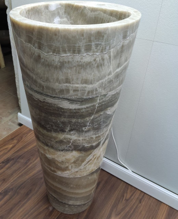 Раковина напольная из оникса Grey ON-01366 (40*40*90) фото