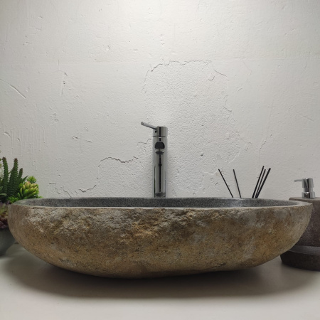 Накладная раковина из речного камня RS01327 (70*41*15) фото