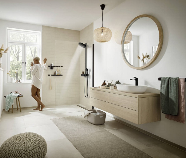 Душевая система (стойка) с термостатом Hansgrohe Pulsify S 24240670 черная матовая фото