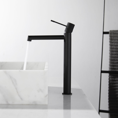 Высокий смеситель для раковины Vincea Desire VBF-1D2MB черный матовый фото