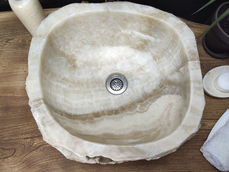Накладная раковина из оникса Indo Erozy Бавиан EO-00049 фото