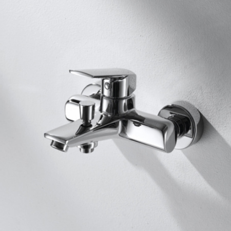 Смеситель для ванны с душем Bravat Real F6121179CP-01 фото