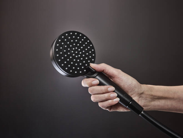 Душевая система (стойка) с термостатом Hansgrohe Vernis Shape Showerpipe 230 1jet 26097670 черная матовая фото