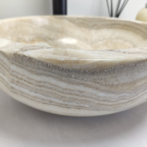 Накладная раковина из оникса Bowl Blitar Small BO-00610 (3cm) (35*35*12см) фото