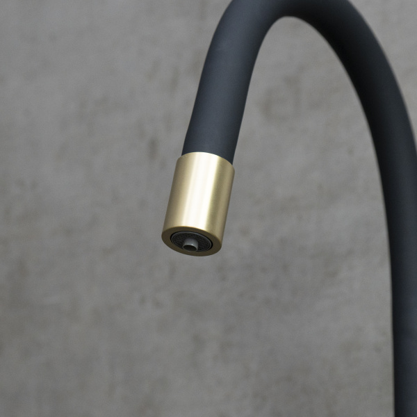 Смеситель для кухни с подключением к фильтру Lemark Expert LM5083LGN-Black светлое золото фото