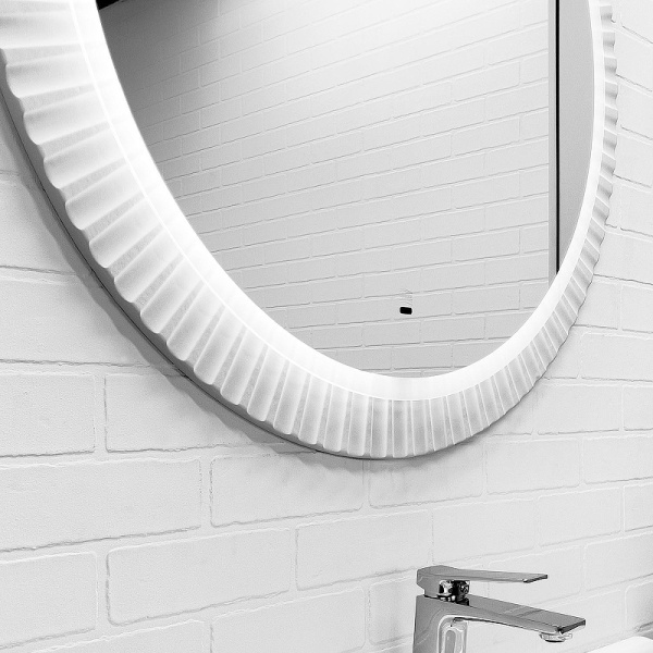 Зеркало с подсветкой, сенсорным выключателем и подогревом Comforty Мадрид-90 00-00019374 белый матовый эмаль фото