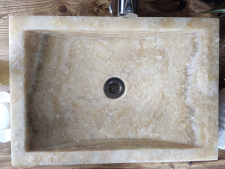 Накладная раковина из оникса Indo Prau Yellow Kecil OP-00146 фото