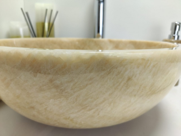 Накладная раковина из оникса Indo Bowl Yellow Small TinLip BO-00322 фото