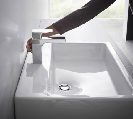Смеситель для раковины Hansgrohe Vernis Shape 71560000 хром фото