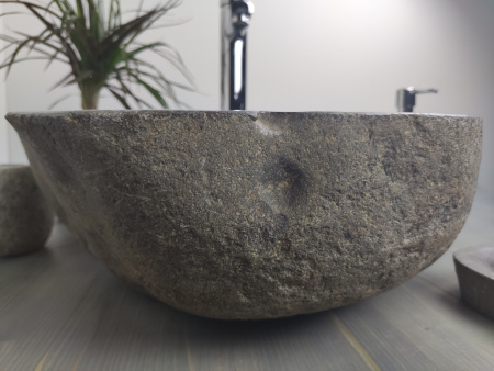 Накладная раковина из речного камня RS386 (46*43*15) фото