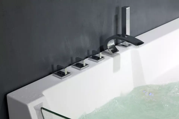 Акриловая гидромассажная ванна (джакузи) Cerutti SPA C-401 150x150 фото