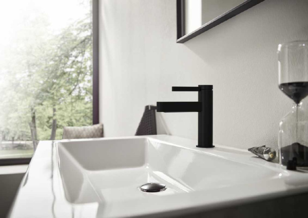 Смеситель для раковины Hansgrohe Finoris 76010670 черный матовый фото