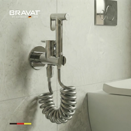 Гигиенический душ со смесителем с пружинным шлангом Bravat D9192CP-SW фото