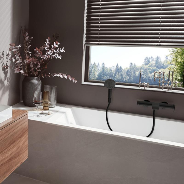 Смеситель для ванны с душем Hansgrohe Vivenis 75420670 черный матовый фото
