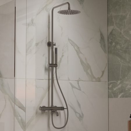 Душевая система Vincea Villa VSFS-1VL1GM вороненая сталь фото