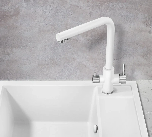 Смеситель для кухни под фильтр Milacio Ultra Bolvir MCU.553.WH белый фото