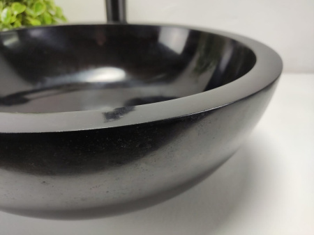 Накладная раковина из камня Андезит Bowl Black Small BA-01010 (40*40*15) фото