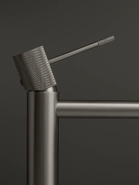 Смеситель для раковины AltroBagno Интенто (Intento) AltroBagnoIntento0147GM оружейная сталь фото