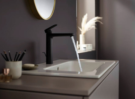 Высокий смеситель для раковины Hansgrohe Vernis Blend 71552670 черный матовый фото