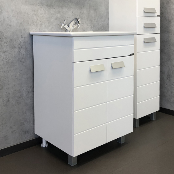 Тумба Comforty Модена М-60 с раковиной Quadro 60 фото