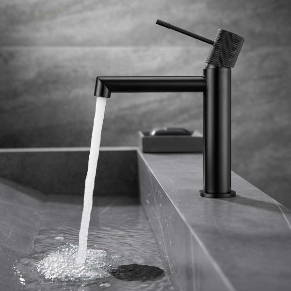 Смеситель для раковины Vincea Desire VBF-1D1MB черный матовый фото