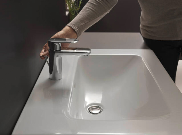 Смеситель для раковины Hansgrohe Vernis Blend 70 71550000 хром фото