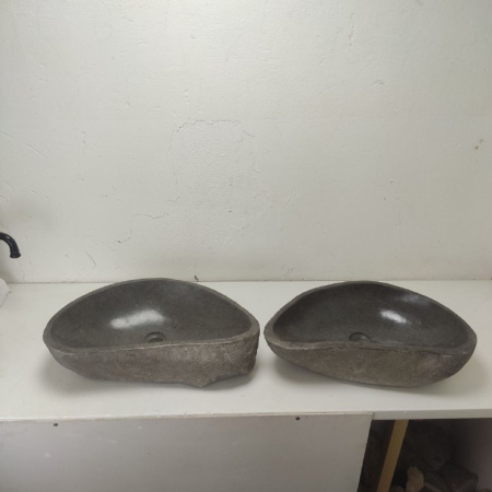 Раковина из речного камня RS01949 (57*34*15) фото