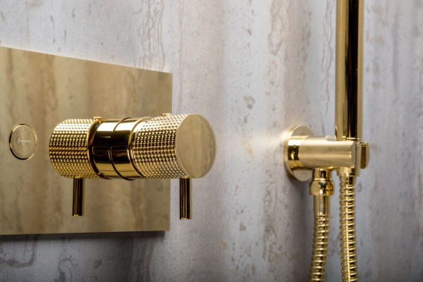 Душевая система для скрытого монтажа Boheme Fusion 130-G фото