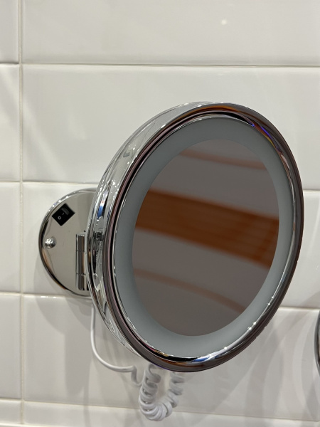 Зеркало с подсветкой и 5 кратным увеличением Timo Saona 13074/00 Хром фото