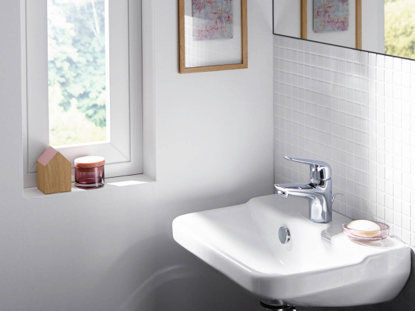 Смеситель для раковины Hansgrohe Novus 71020000 фото
