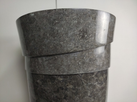 Напольная раковина из мрамора Indo Pedestal Grey Spiral MN-394 фото