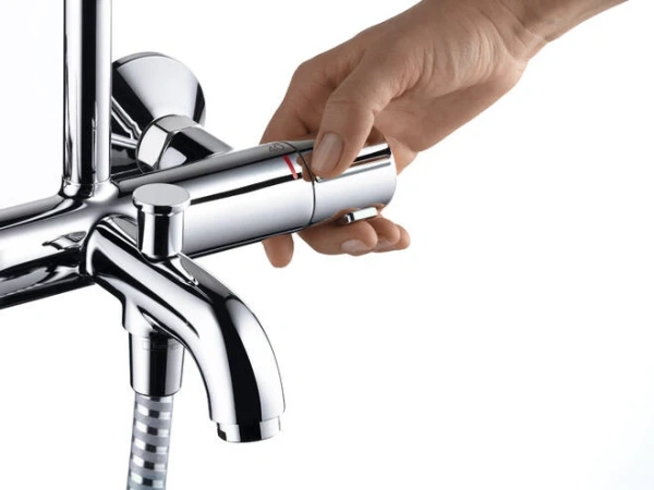 Душевая система (стойка) с термостатом Hansgrohe Vernis Blend Showerpipe 200 26274000 хром фото