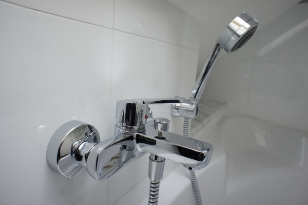 Смеситель для ванны с душем Kludi Logo Neo 376810575 фото