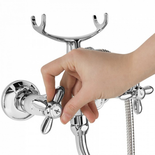 Смеситель для ванны Iddis Jeals JEASBL2i10 фото