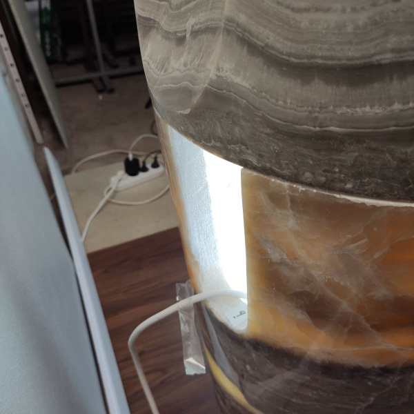 Раковина напольная из оникса Grey ON-01351 (40*40*90) фото