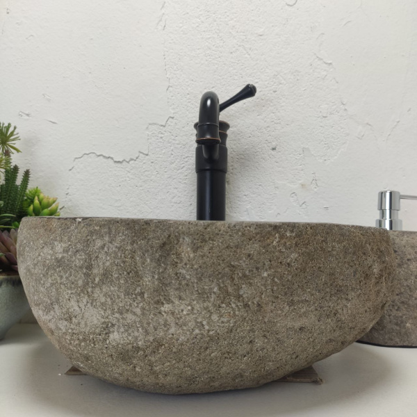 Накладная раковина из речного камня RS01490 (40*33*14) фото