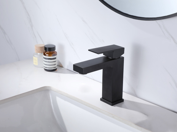 Смеситель для раковины Abber Daheim AF8210B черный матовый фото