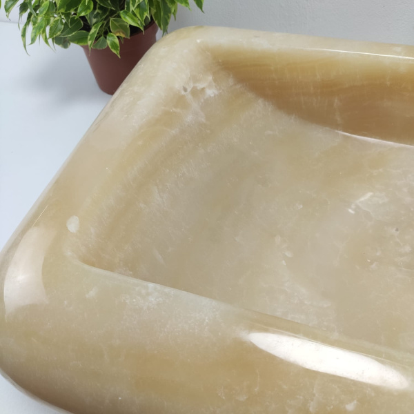 Накладная раковина из оникса Kotak Luncur bibir Yellow KL-00868 (70*40*15) фото