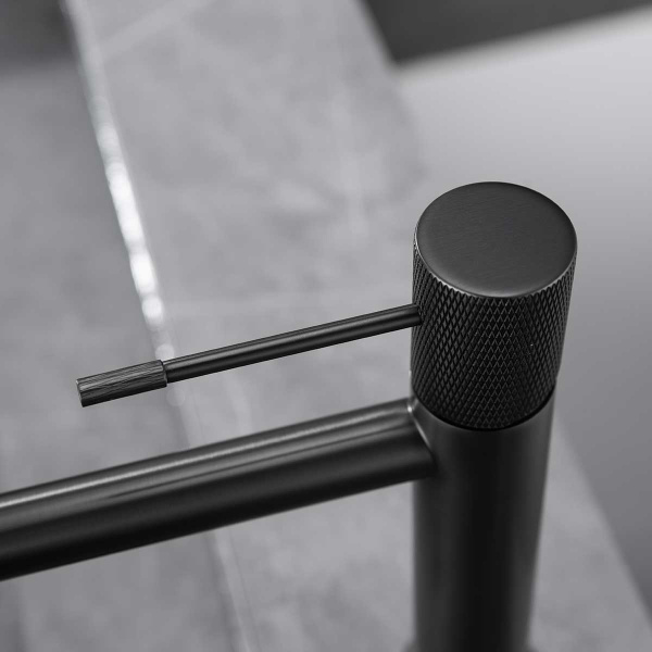 Смеситель для раковины Vincea Desire VBF-1D1MB черный матовый фото